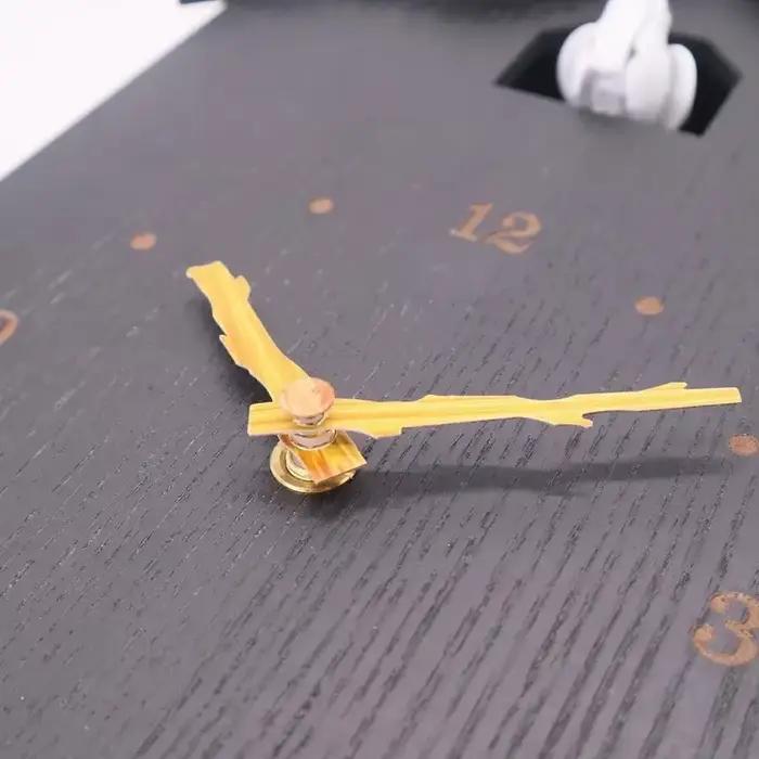 Horloge murale créative et élégante en forme de maison de coucou