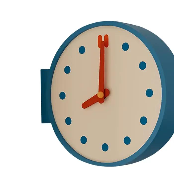 Horloge murale d'angle