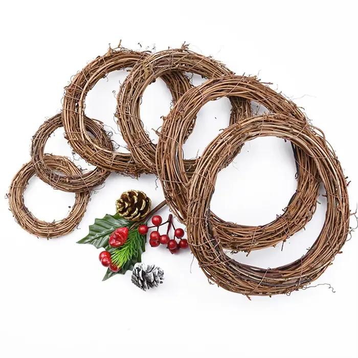 Artificielle rotin cadre maison chambre de mariage de Noël Halloween Party décor extérieur bricolage cadeaux couronne nuptiale cour suspendus accessoire