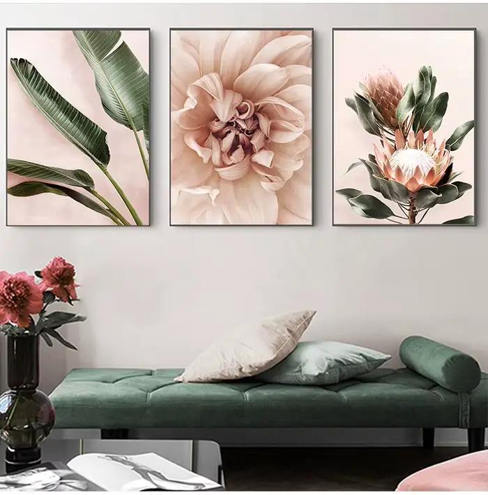 Affiche de fleur de style rose avec feuilles vertes