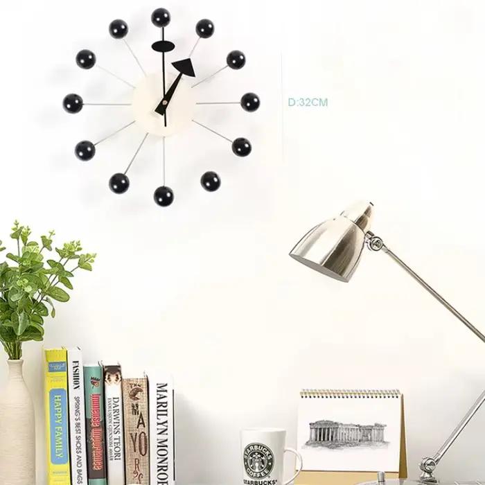 Horloge murale en bois à boule ronde silencieuse