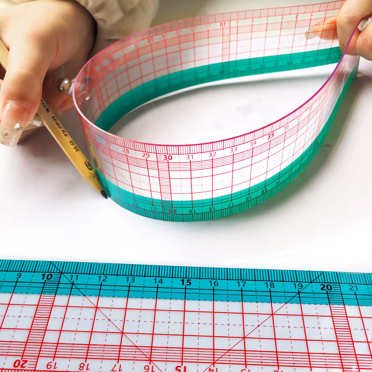 Règle de mesure en plastique bicolore pour la confection de vêtements, règle souple spéciale pour le dessin et la création de patrons