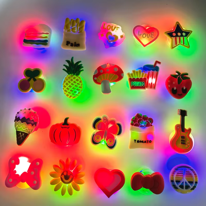 Pour crocs 1-5 pièces accessoires de chaussures LED garçons et filles puces de gâteau ananas accessoires décoratifs boucle accessoires de chaussures bricolage