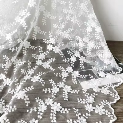 Tissu en dentelle pour robe de mariée, robe d'aviation à la main, nappe en maille, vêtements de littérature douce, prix de 1 mètre
