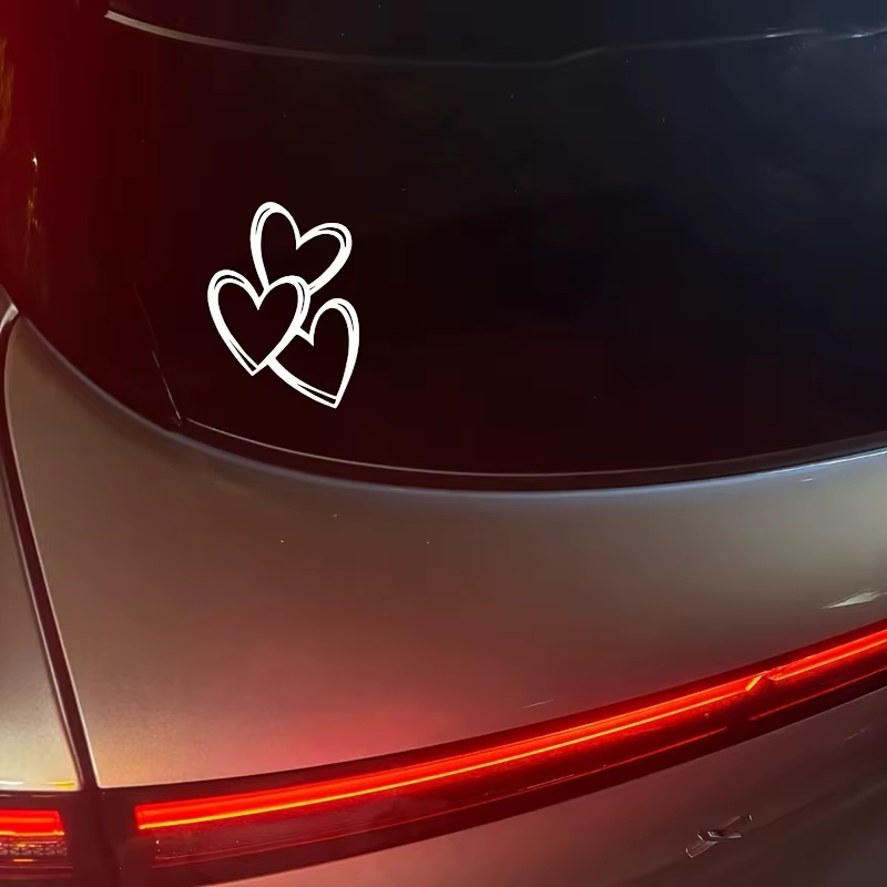 1 autocollant en vinyle en forme de cœur entrelacé - Autocollant rose brillant sur le thème des dessins animés, accessoire de voiture en forme de cœur