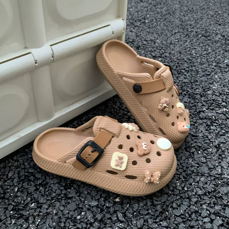 Chaussures Crocs pour enfants, garçons et filles, nouvelles pantoufles confortables à bout fermé antidérapantes pour l'intérieur et l'extérieur